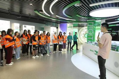 一帶一路青年使者北京綠色行：首站探訪綠色創新，共筑絲路生態未來